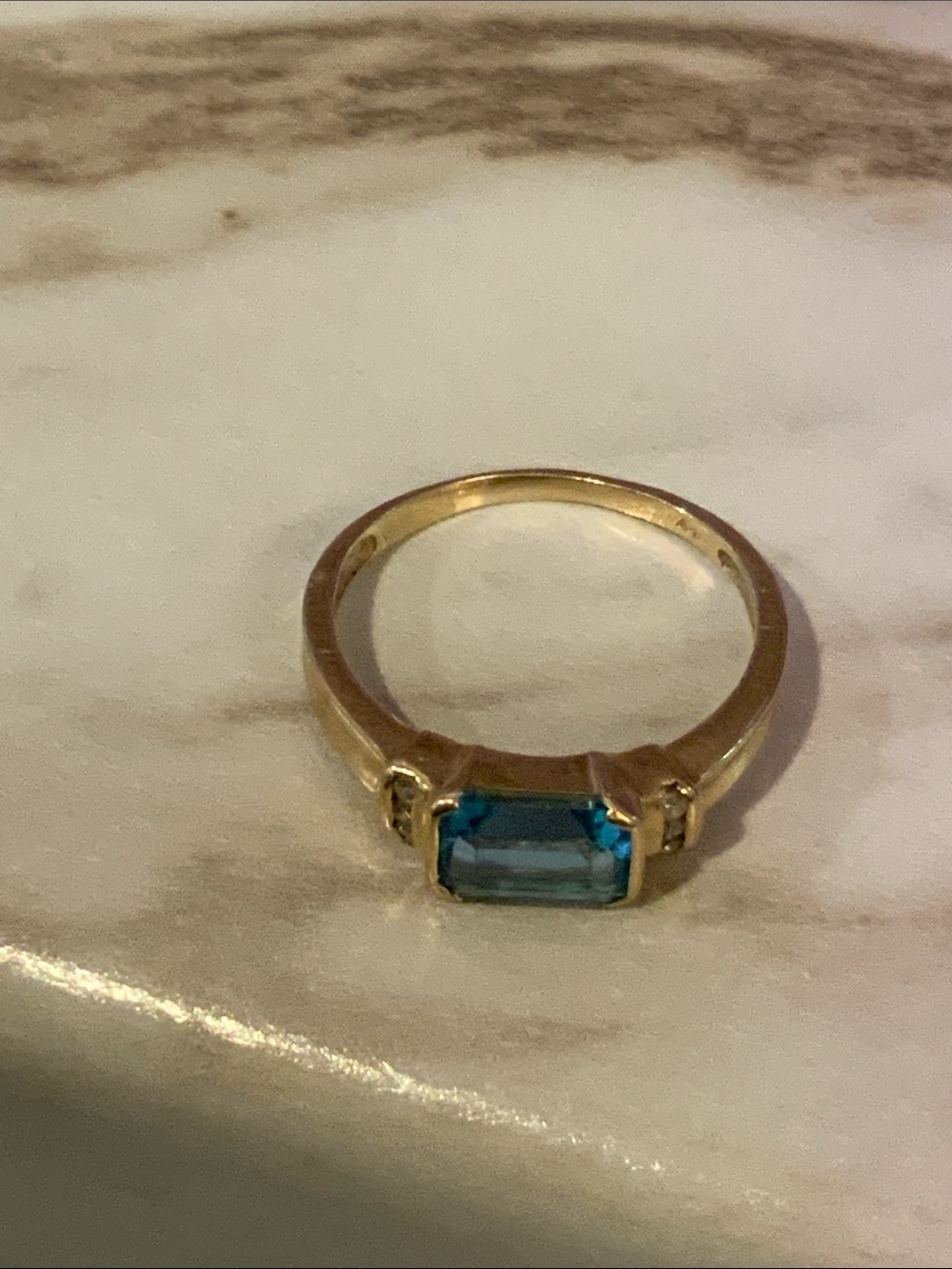 14K Gold Blue Topaz ring, size 6 - Picture 3 of 15